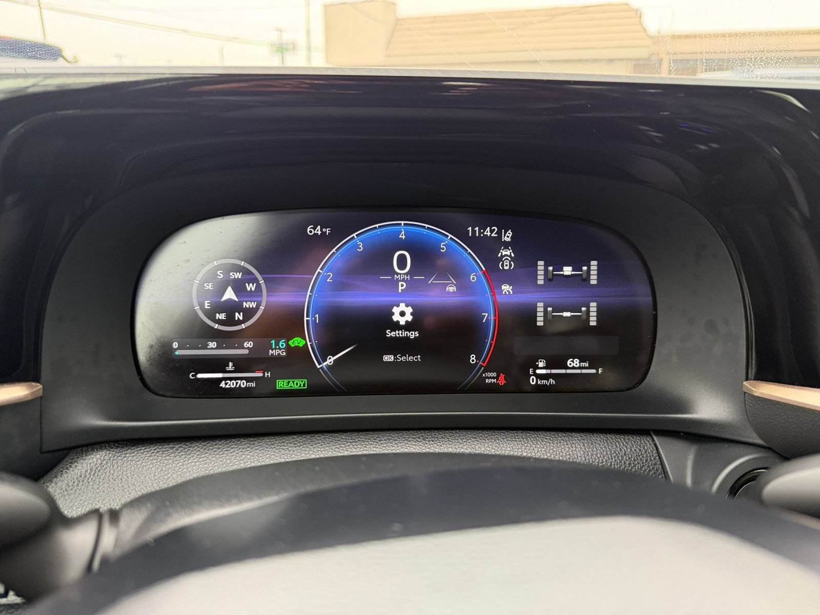Used 2025 Toyota Crown AWD/4WD image 39