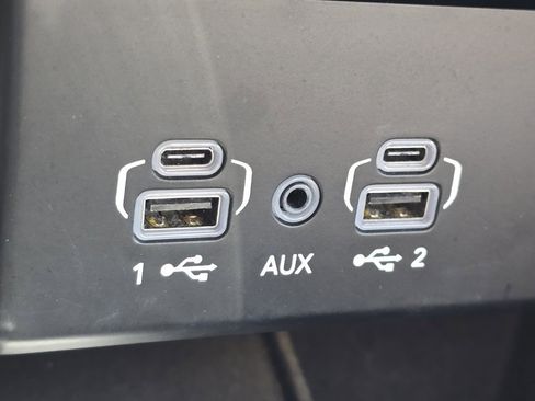 Used 2023 Jeep Wagoneer Series III w/ Premium Group I image 7