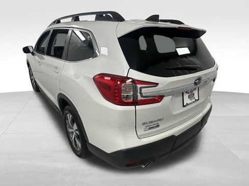 Certified 2023 Subaru Ascent Premium w/ Convenience Package image 5