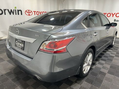 Used 2015 Nissan Altima 2.5 SV image 8