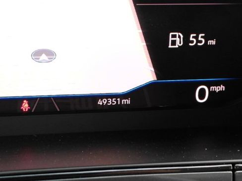 Used 2022 Volkswagen Taos SEL w/ Panoramic Sunroof Package FWD image 35