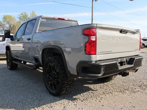 Used 2025 Chevrolet Silverado 2500 Custom w/ Custom Convenience Package image 15