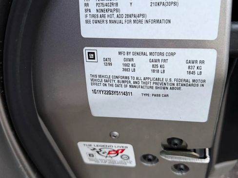 Used 2000 Chevrolet Corvette Coupe w/ Memory Pkg image 37