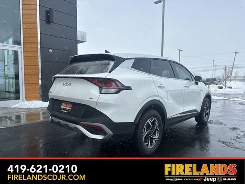 Used 2023 Kia Sportage LX image 13