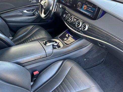 Used 2019 Mercedes-Benz S 560 Sedan image 19