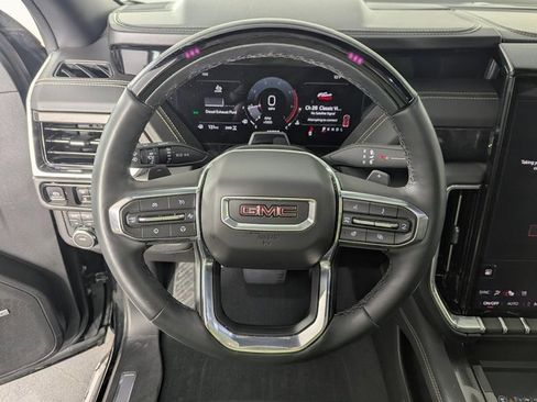 Used 2025 GMC Yukon Elevation image 13