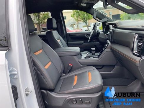 Used 2025 GMC Sierra 1500 AT4 AWD/4WD image 16