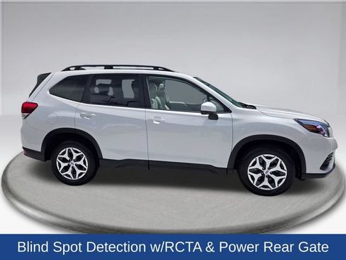 Used 2024 Subaru Forester Premium AWD/4WD image 13