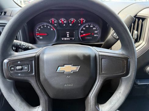 Used 2020 Chevrolet Silverado 1500 Custom w/ Custom Value Package image 16