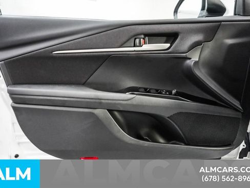 Used 2025 Toyota Camry LE image 45