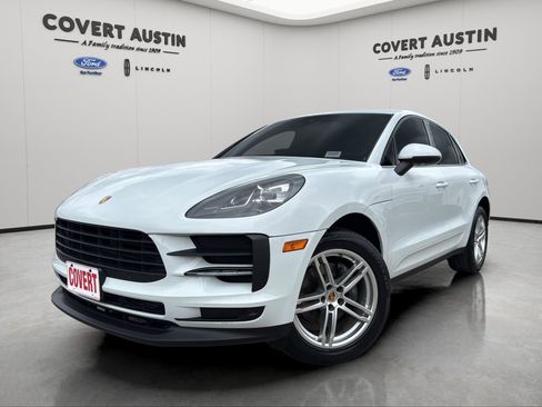 Used 2020 Porsche Macan AWD/4WD image 30