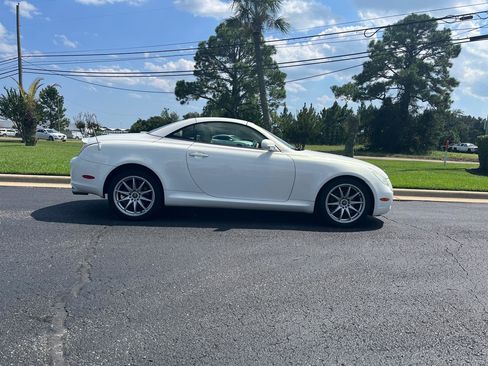 Used 2005 Lexus SC 430 Convertible RWD image 13