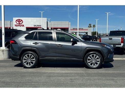 Certified 2021 Toyota RAV4 XLE Premium image 3