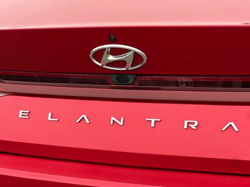 Used 2021 Hyundai Elantra SEL w/ Cargo Package image 28