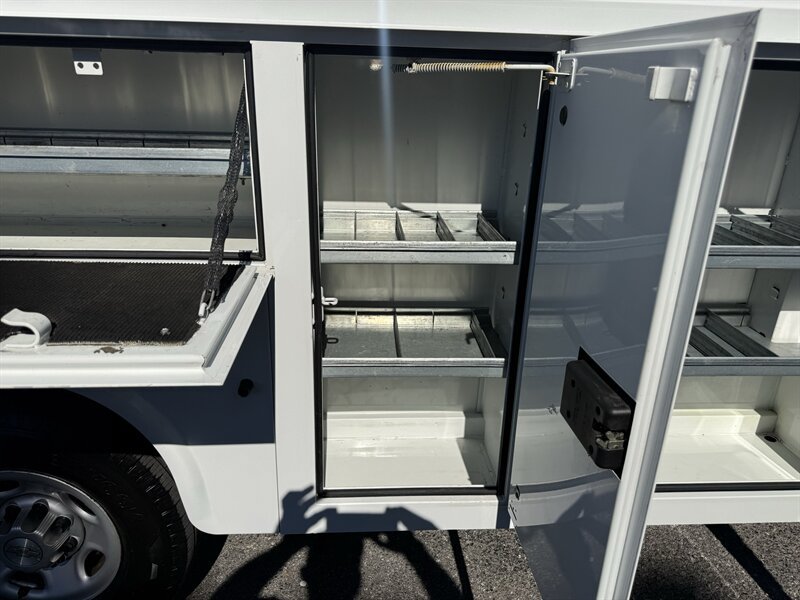 Used 2021 Chevrolet Express 3500 w/ Power Convenience Package RWD image 36