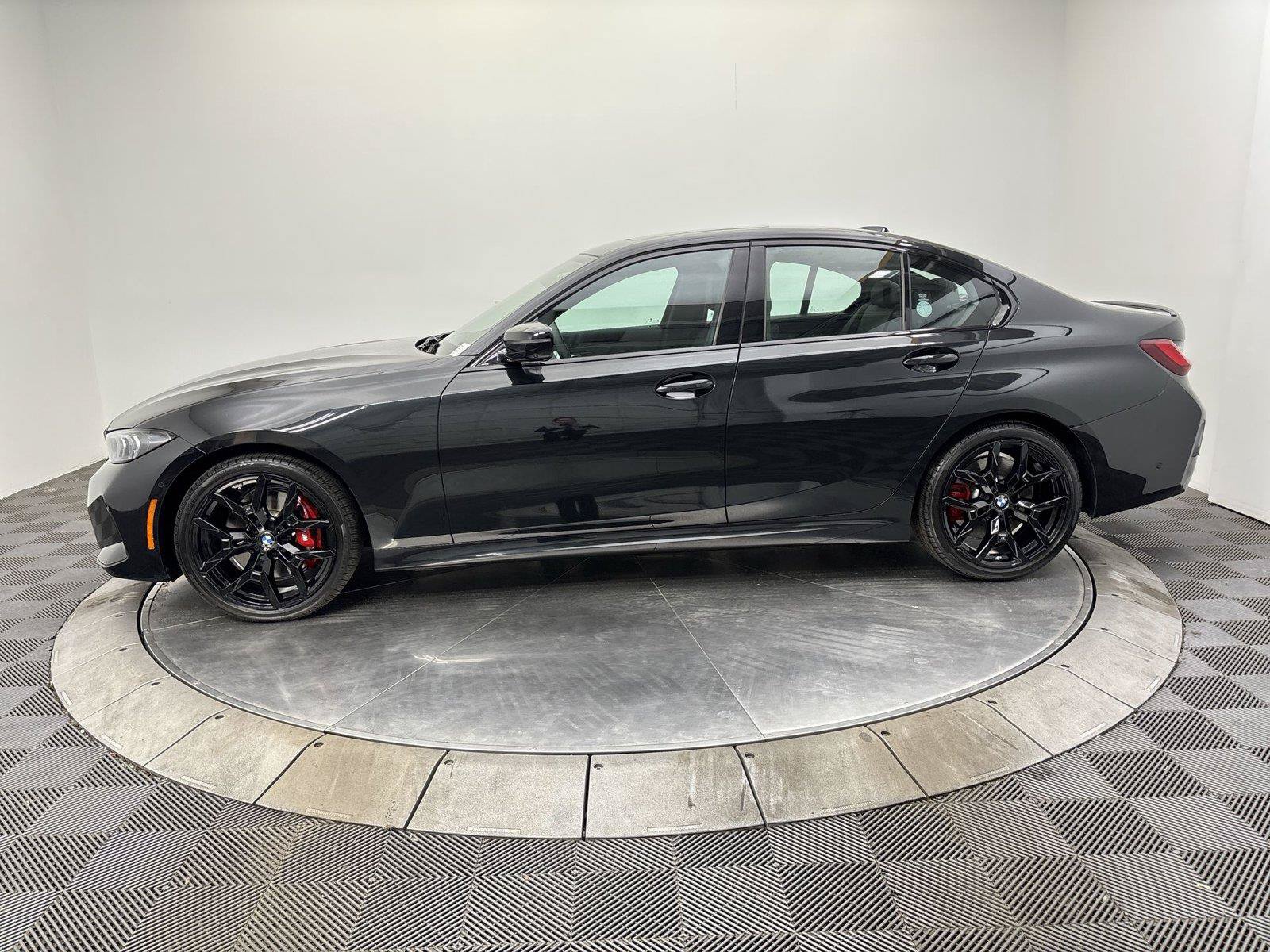 Used 2026 BMW 330i Sedan w/ M Sport Package RWD image 16