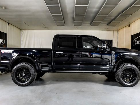 Used 2025 Ford F250 Platinum AWD/4WD image 6