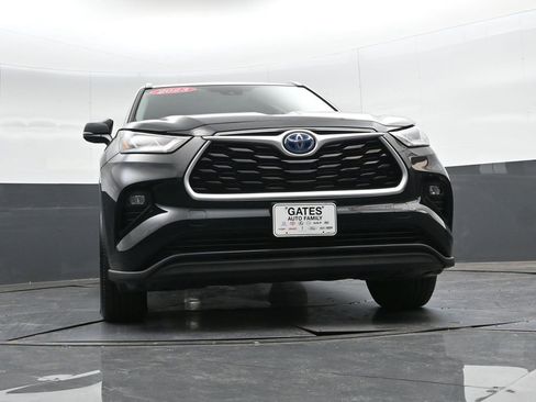 Used 2023 Toyota Highlander Bronze Edition image 35