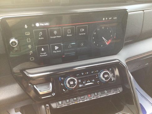 Used 2024 GMC Sierra 3500 AT4 w/ AT4 Preferred Package AWD/4WD image 19