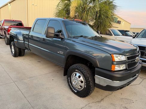 Used 2007 Chevrolet Silverado 3500 LT w/ Heavy-Duty Power Package AWD/4WD image 30