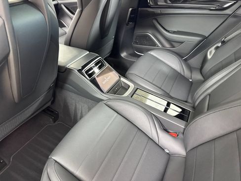 Certified 2026 Porsche Panamera 4 E-Hybrid AWD/4WD image 13