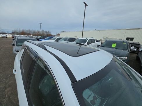 New 2026 Chevrolet Traverse High Country image 13