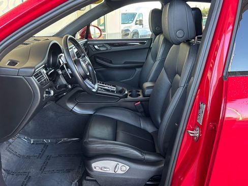 Used 2023 Porsche Macan AWD/4WD image 20
