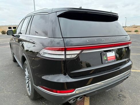 Used 2022 Lincoln Aviator Reserve w/ Equipment Group 201A AWD/4WD image 4