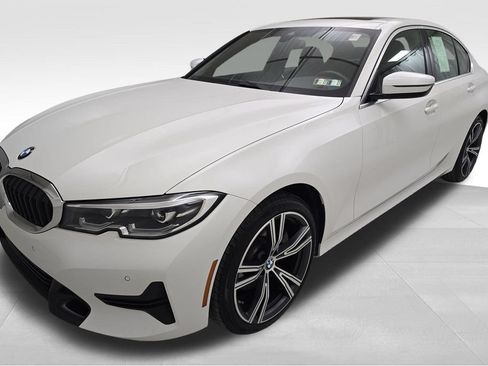 Used 2020 BMW 330i xDrive Sedan w/ Convenience Package AWD/4WD image 6