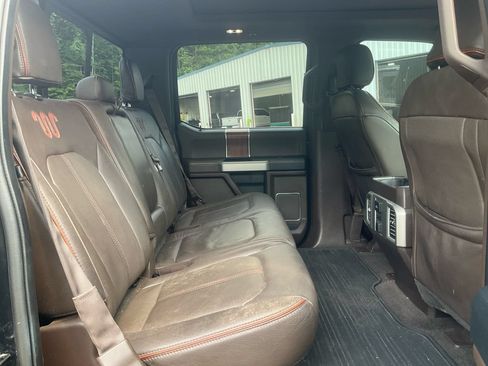 Used 2015 Ford F150 King Ranch w/ Equipment Group 601A Luxury AWD/4WD image 13
