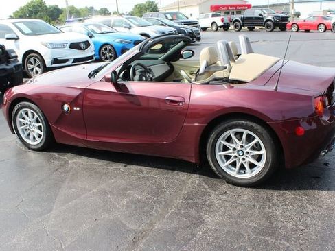 Used 2004 BMW Z4 2.5i RWD image 24