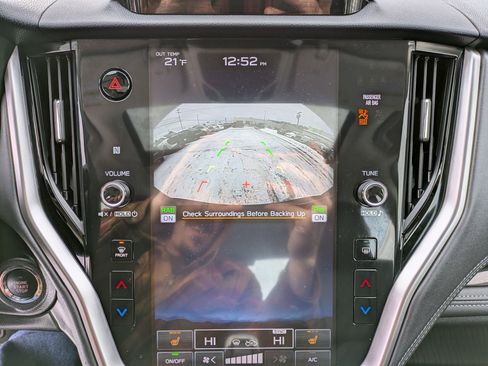 Used 2024 Subaru Legacy Limited image 12