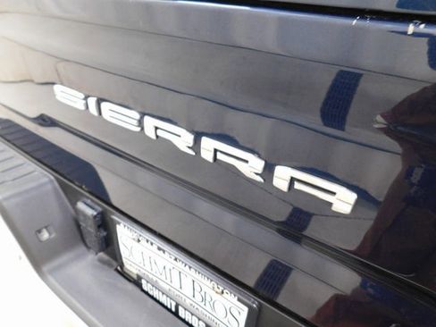 Used 2023 GMC Sierra 2500 SLT image 16