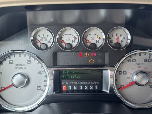 Used 2010 Ford F350 Lariat AWD/4WD image 4