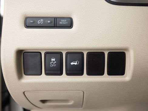 Used 2016 Nissan Murano SL w/ SL Technology Package FWD image 37