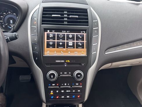 Used 2018 Lincoln MKC Reserve image 6