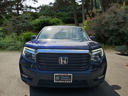 Used 2023 Honda Ridgeline RTL-E image 2