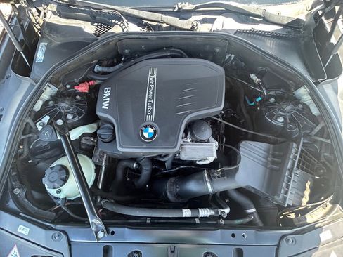 Used 2012 BMW 528i Sedan image 10