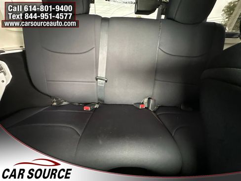Used 2016 Jeep Wrangler Unlimited Sport w/ Connectivity Group AWD/4WD image 13
