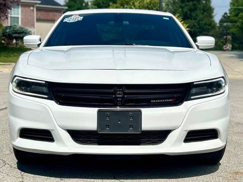 Used 2021 Dodge Charger SXT RWD image 2