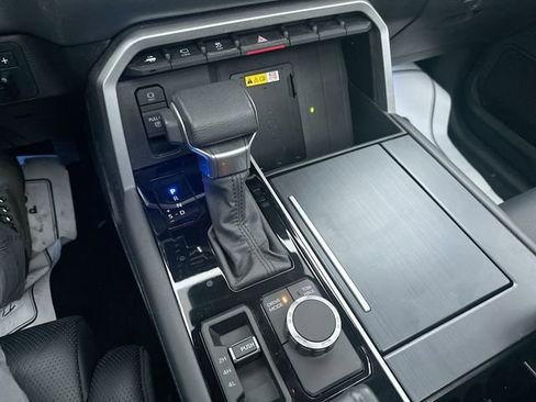 Used 2023 Toyota Tundra Platinum image 21