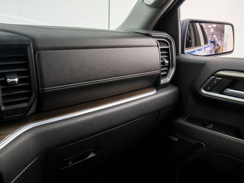 Used 2022 Chevrolet Silverado 1500 RST w/ Convenience Package II image 26