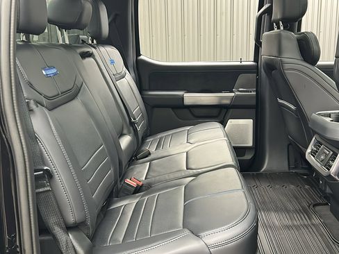 Used 2025 Ford F450 Platinum w/ FX4 Off-Road Package image 43