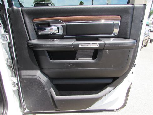 Used 2016 RAM 3500 Laramie w/ Convenience Group AWD/4WD image 25