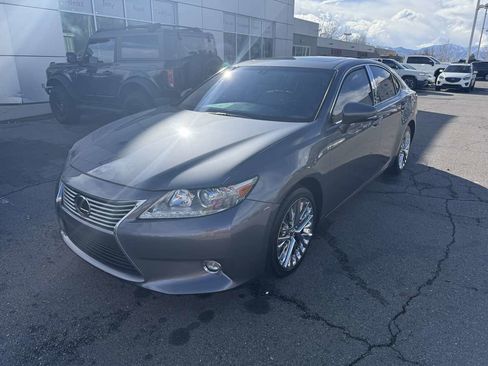 Used 2015 Lexus ES 350 w/ Luxury Package image 2
