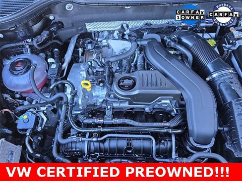 Used 2025 Volkswagen Taos SE image 23