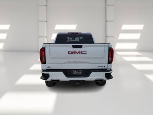 Used 2024 GMC Sierra 1500 AT4 w/ Technology Package image 6