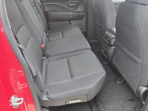Used 2024 Honda Ridgeline Sport image 15