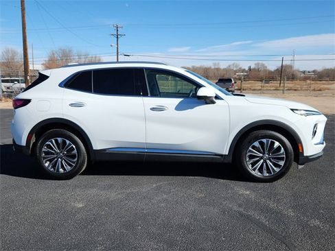 Used 2025 Buick Envision Preferred image 2