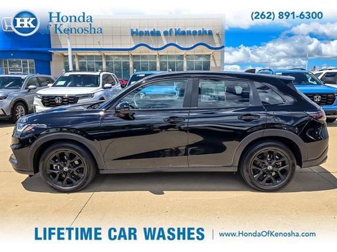 Used 2025 Honda HR-V Sport image 2